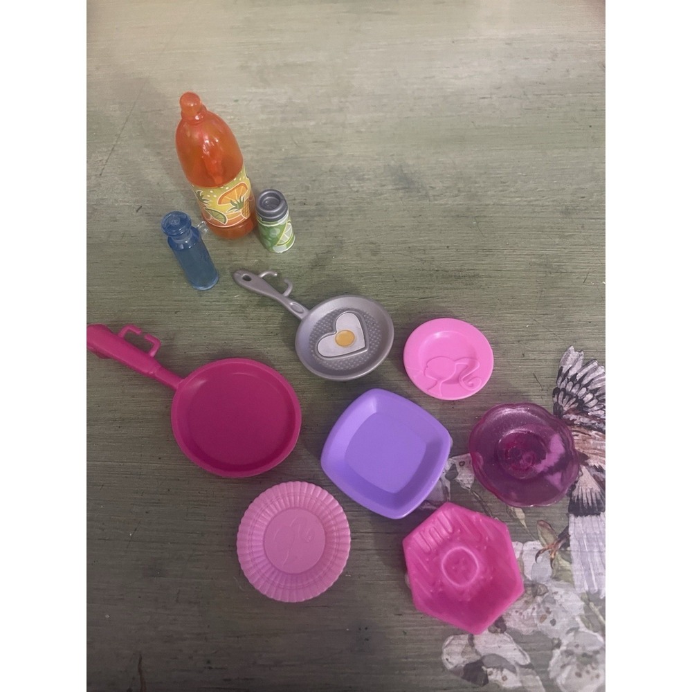 Mattel Barbie Replacement Plates, Drinks, Pans, Dream House Lot Snap In